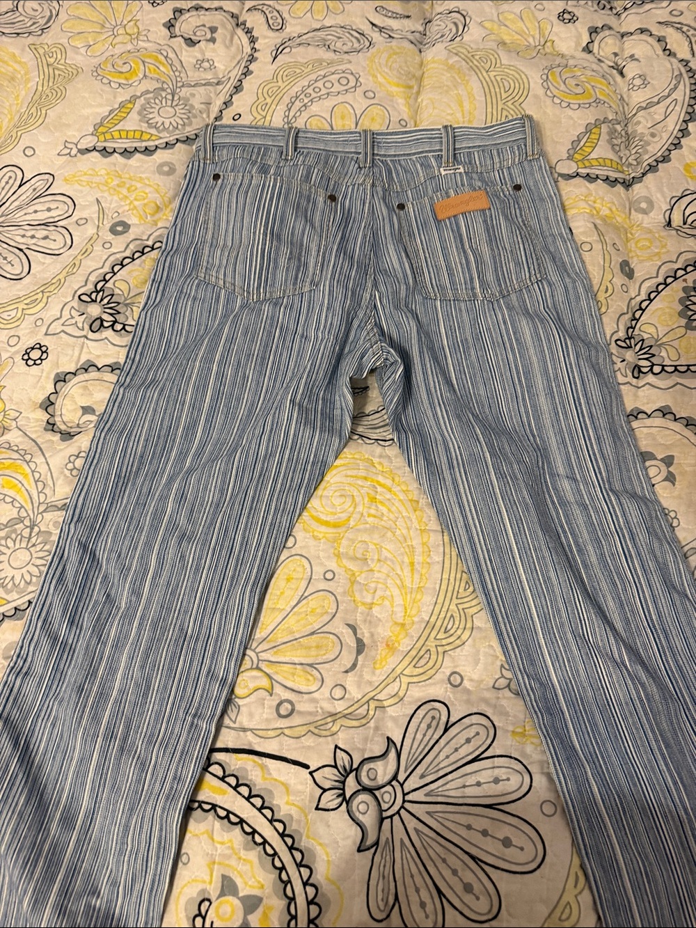 Wrangler Men's Blue White Striped Straight Jeans